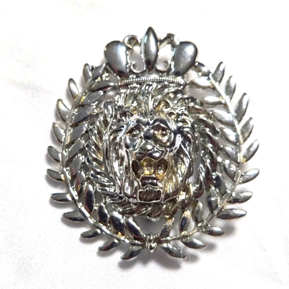 Anne Klein Silver tone Lion Head Jewelry Brooch Vintage Signed